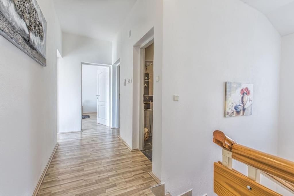 הוילה Luxury House צזריקה מראה חיצוני תמונה